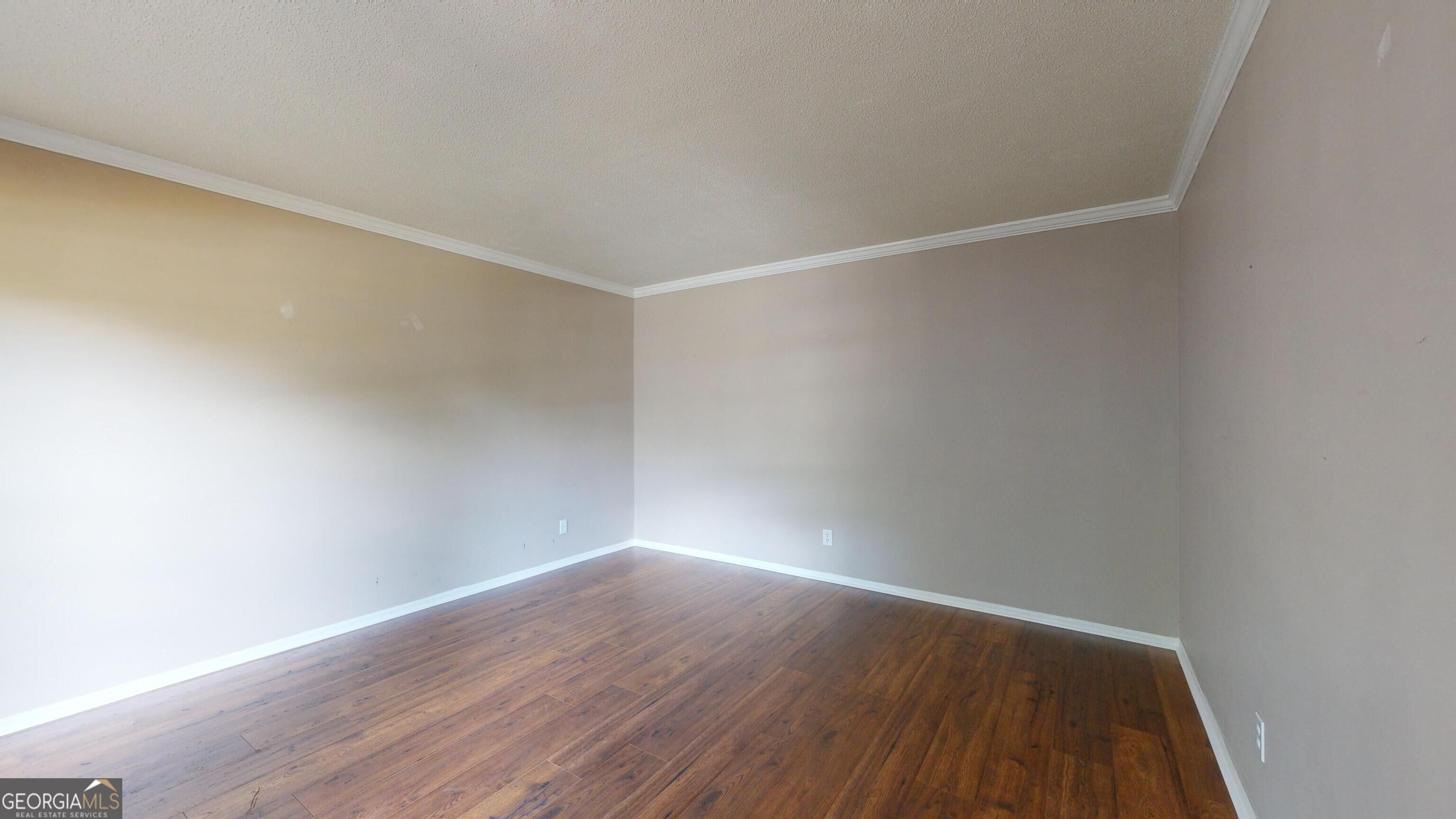 1531 Dartmouth Court Property Photo 4