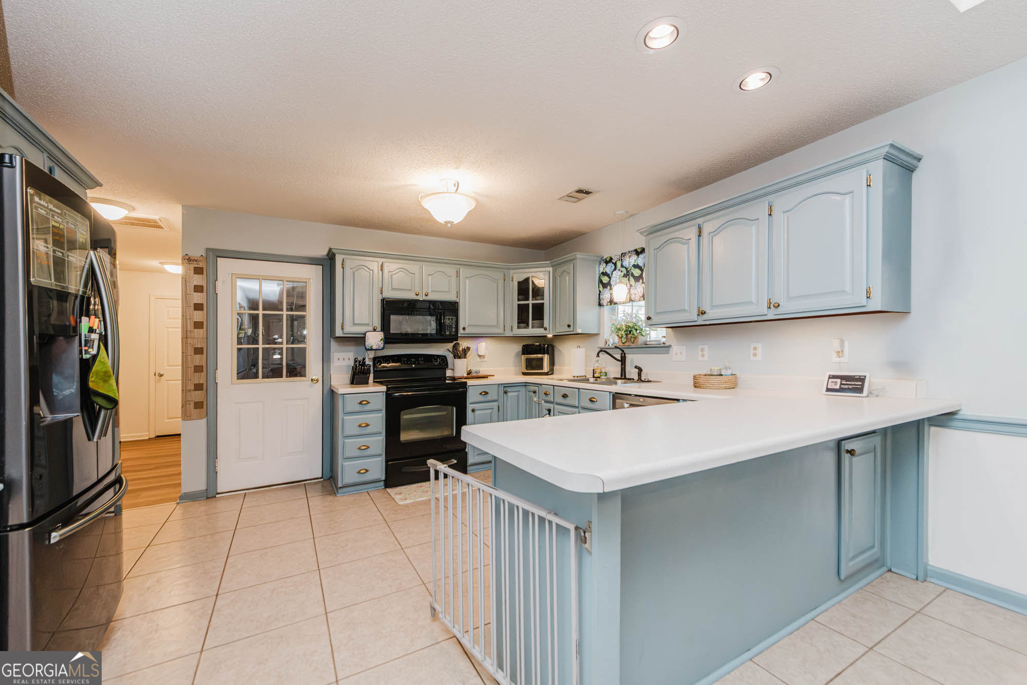232 Sheffield Way Property Photo 6