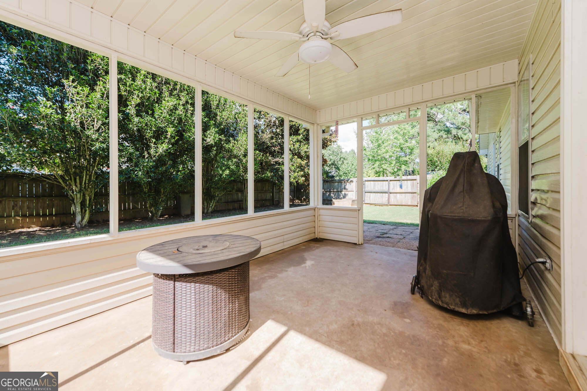 232 Sheffield Way Property Photo 16