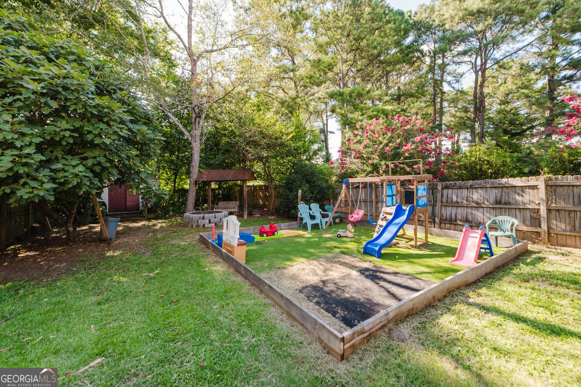232 Sheffield Way Property Photo 17