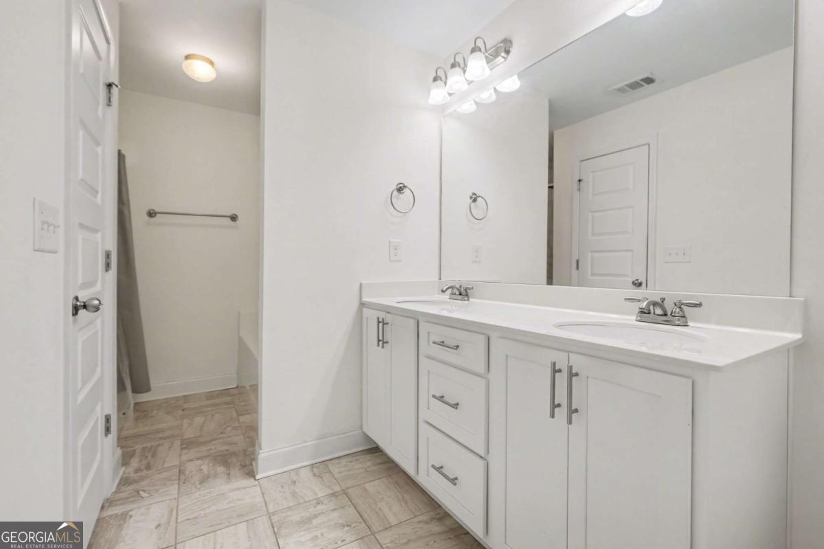 5960 Garden Circle Property Photo 16