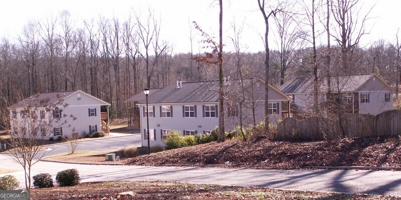 7400 Courtyard Drive Property Photo 2