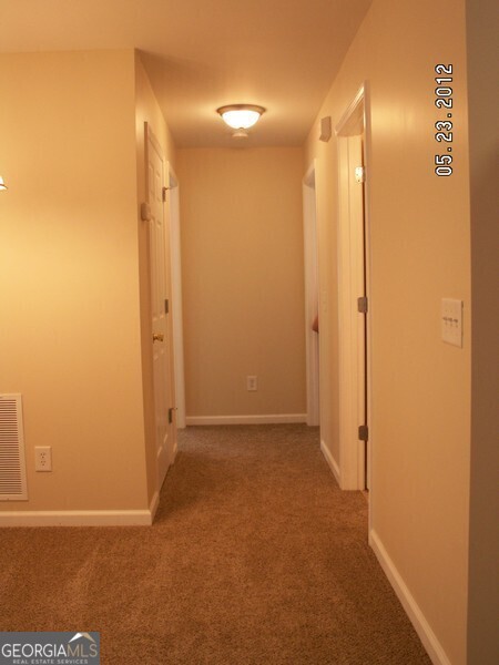 7400 Courtyard Drive Property Photo 7