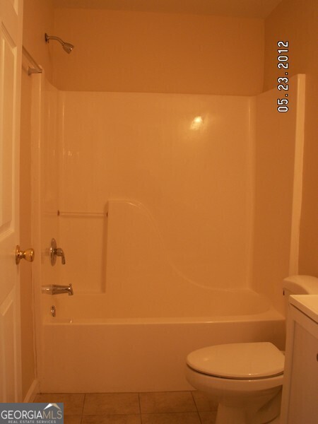 7400 Courtyard Drive Property Photo 8