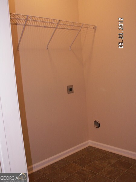 7400 Courtyard Drive Property Photo 12