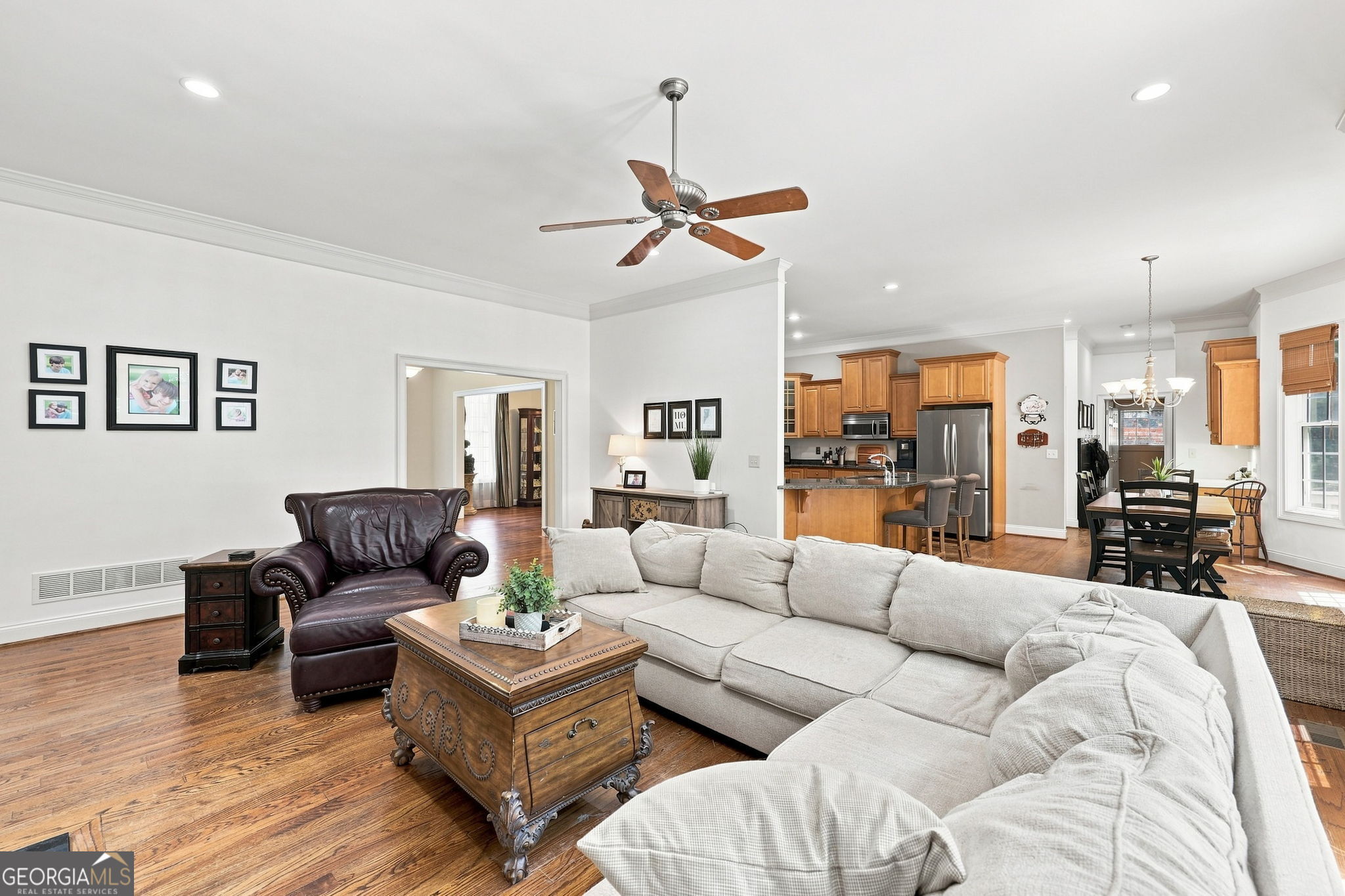 4593 Montclair Circle Property Photo 18