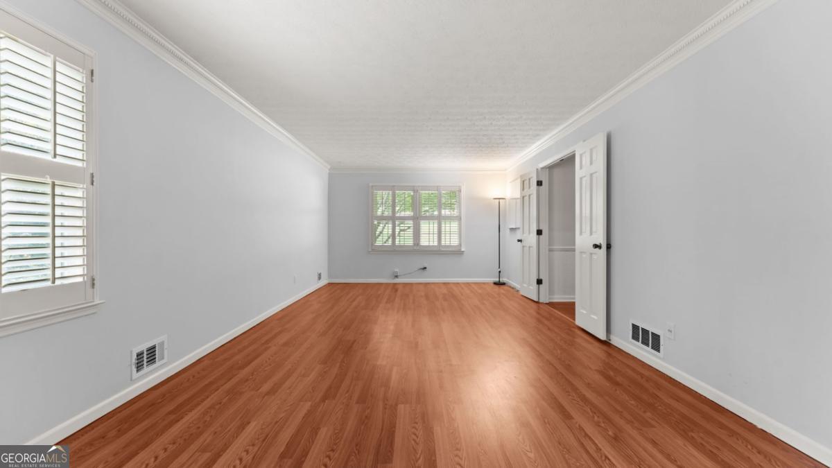 2679 Regency Drive E Property Photo 5