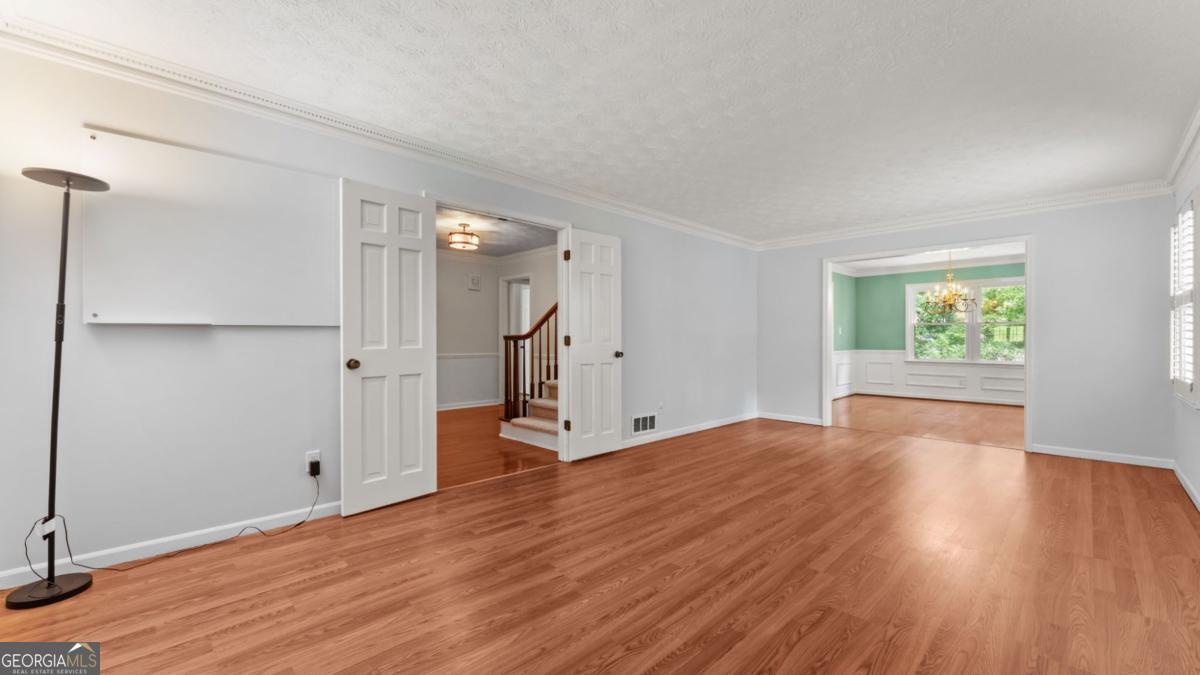 2679 Regency Drive E Property Photo 6