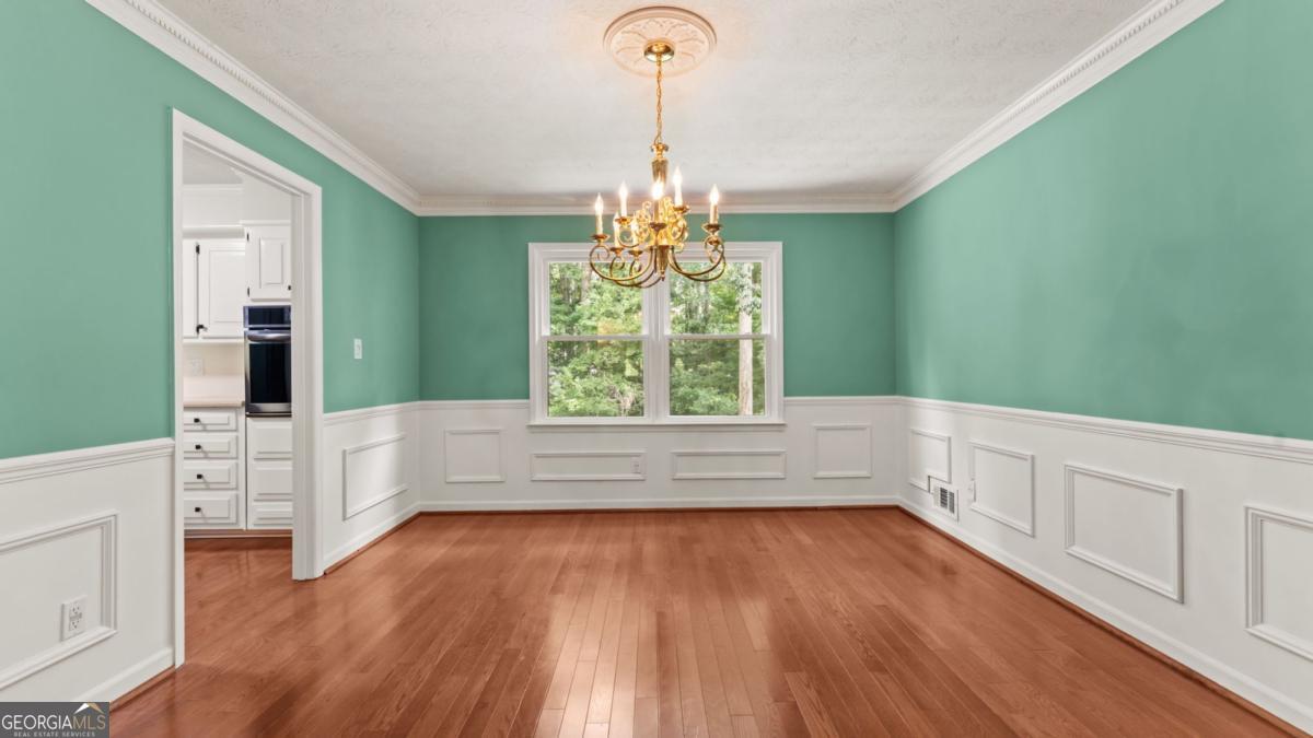 2679 Regency Drive E Property Photo 7