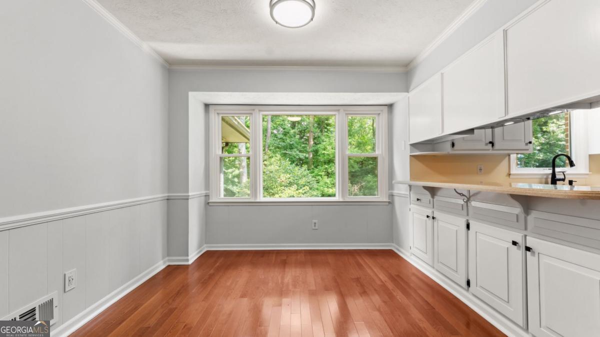 2679 Regency Drive E Property Photo 11