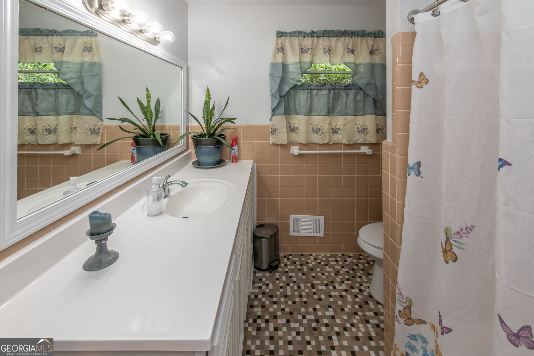 211 Bennett Circle Property Photo 16