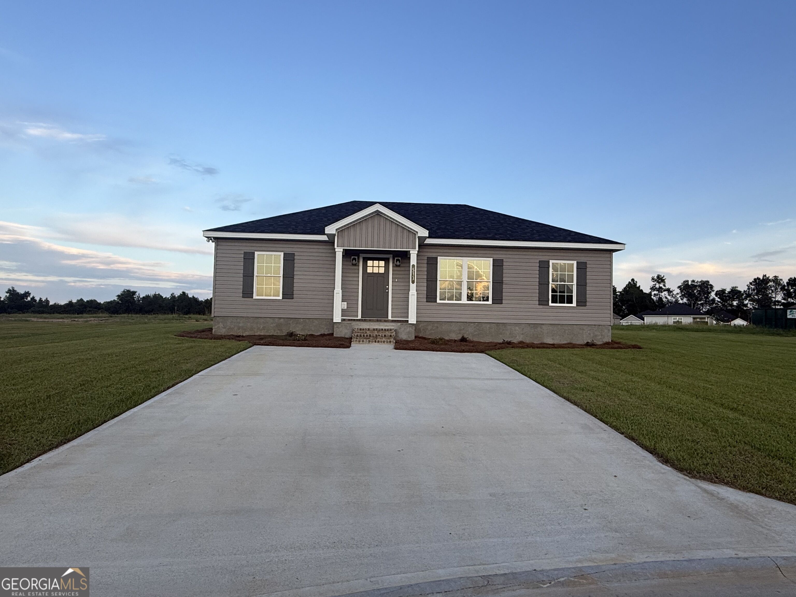 513 Nickies Way Property Photo 1