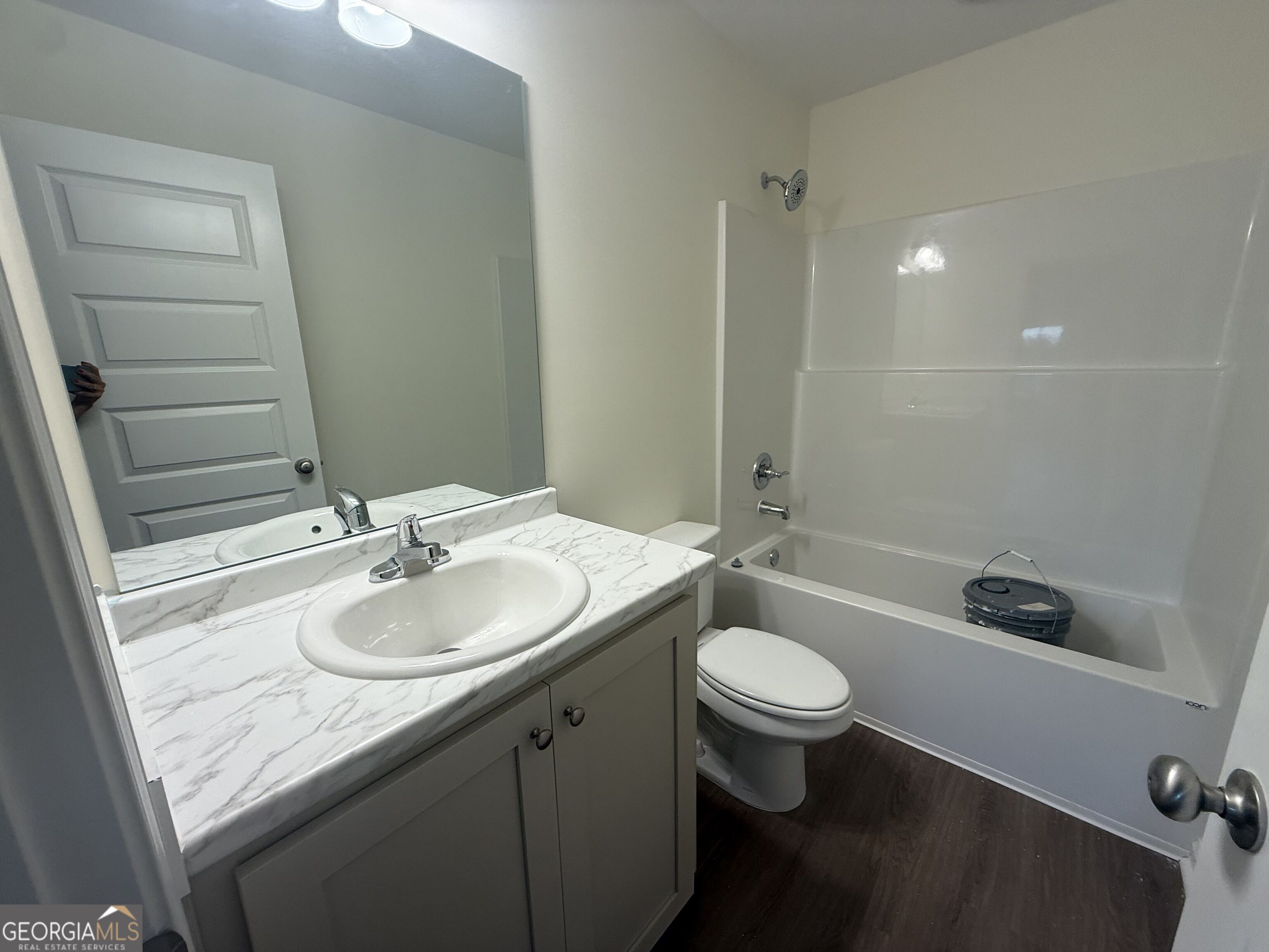 513 Nickies Way Property Photo 16