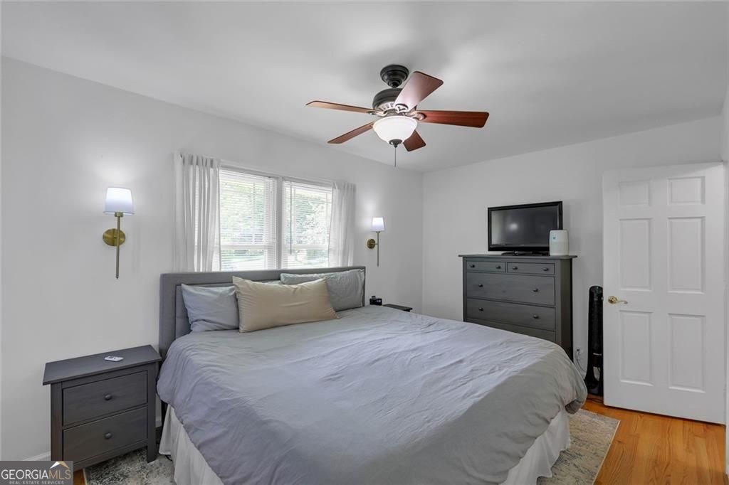 1095 Latham Road Property Photo 6