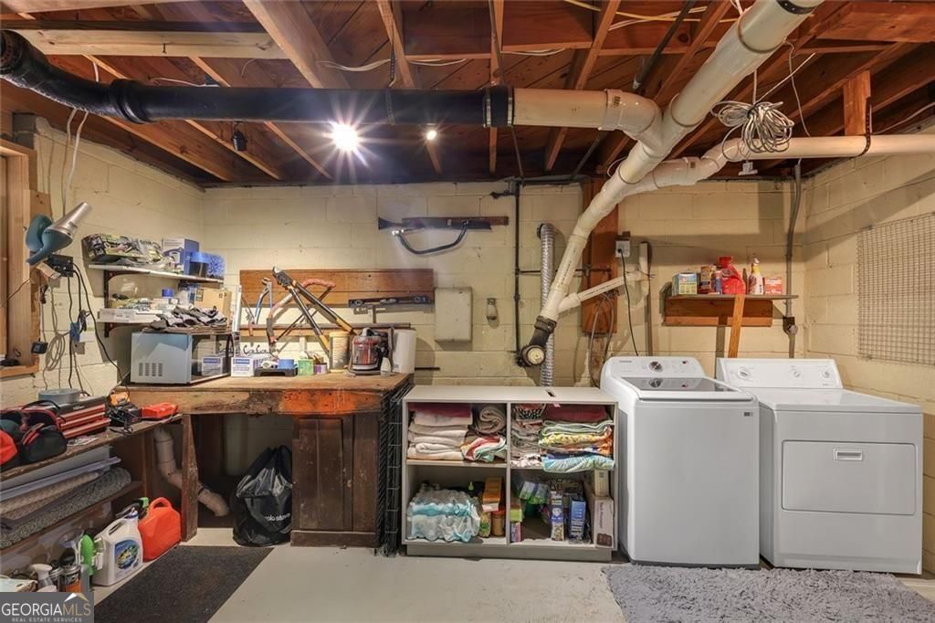 1095 Latham Road Property Photo 25