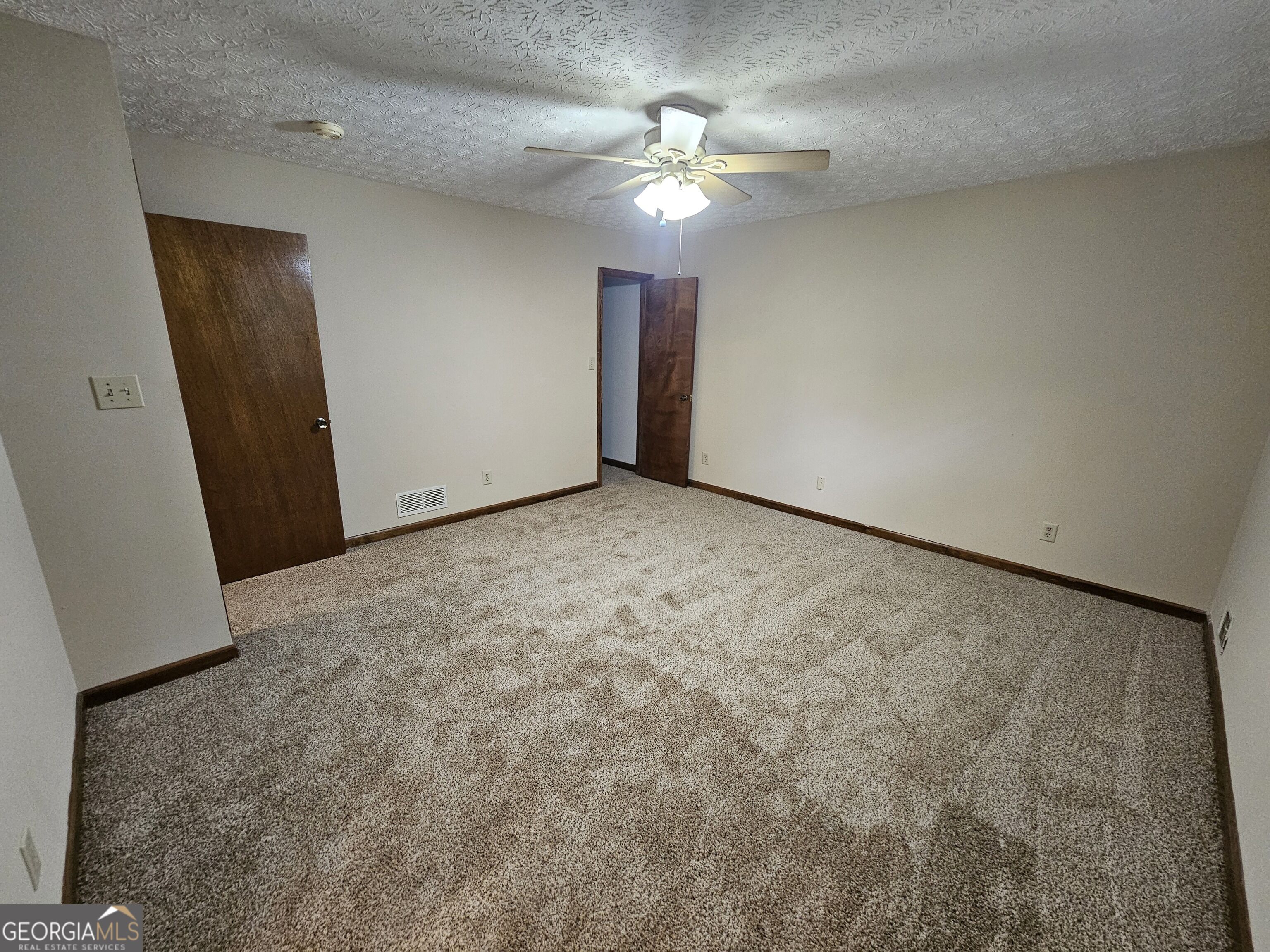 85 Sunnybrook Drive Property Photo 12