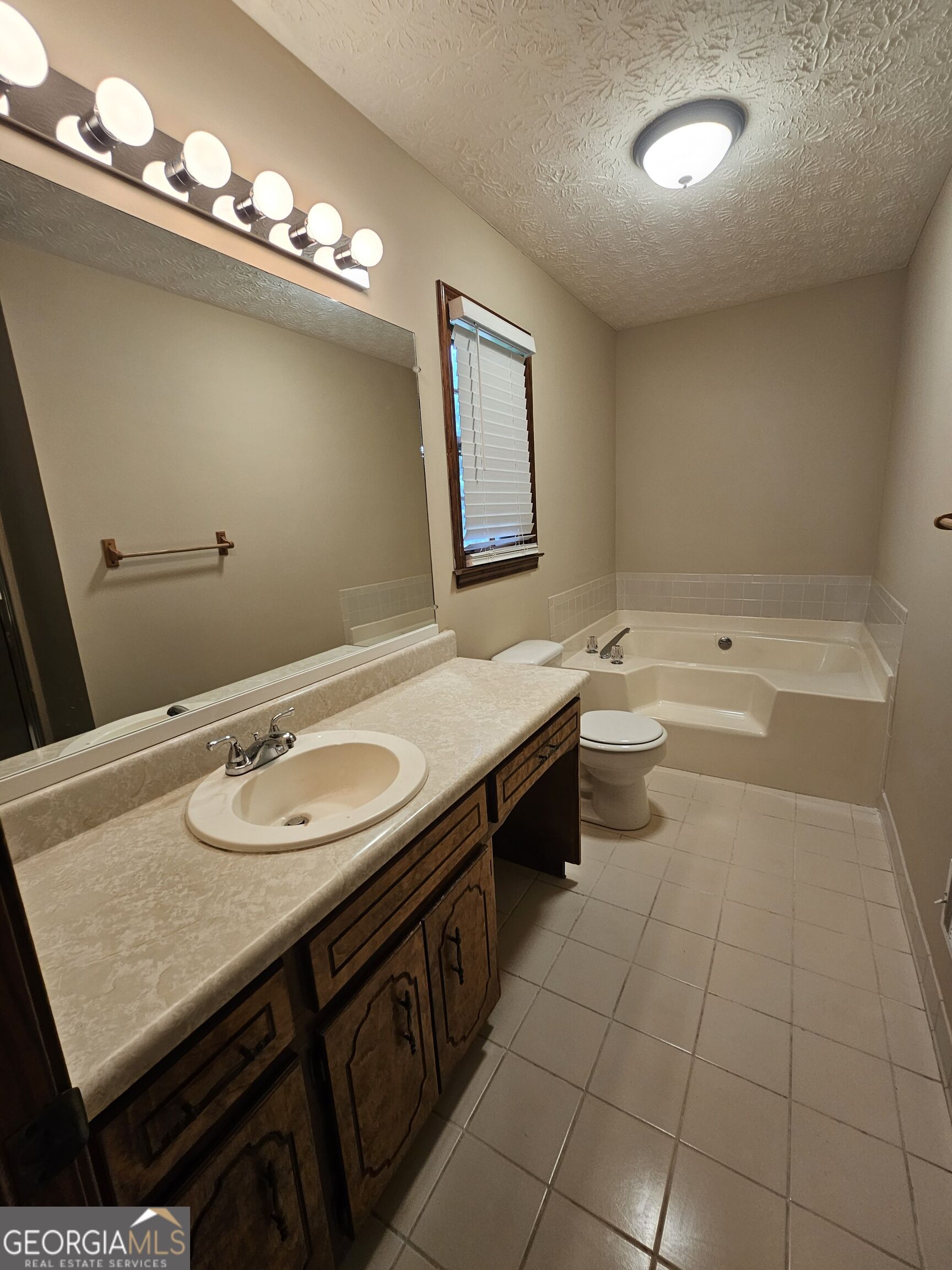85 Sunnybrook Drive Property Photo 13