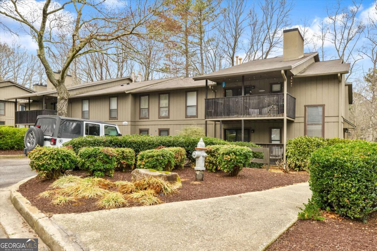 2410 Cumberland Court Se Property Photo 1