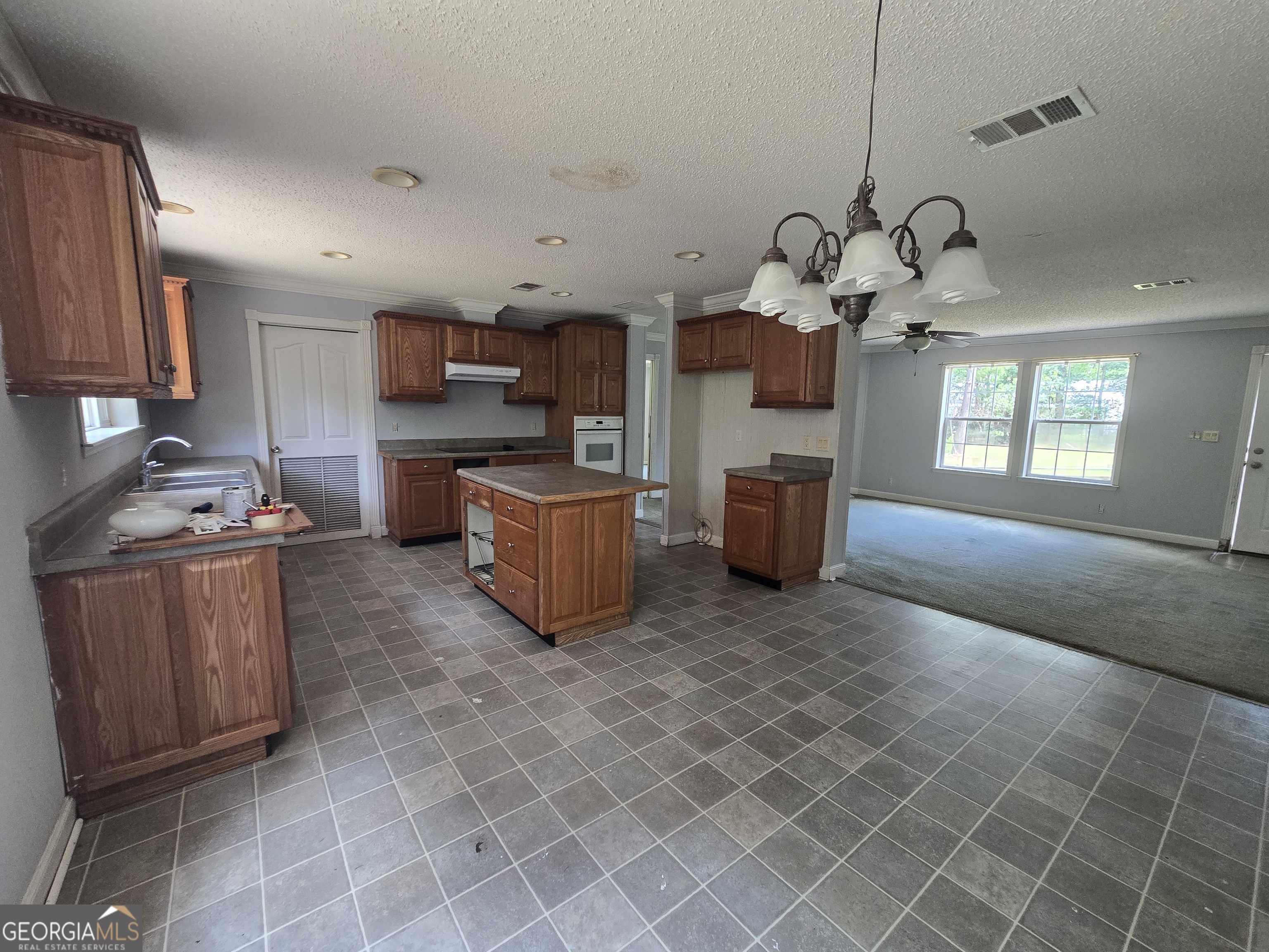 110 Bird Road Property Photo 11