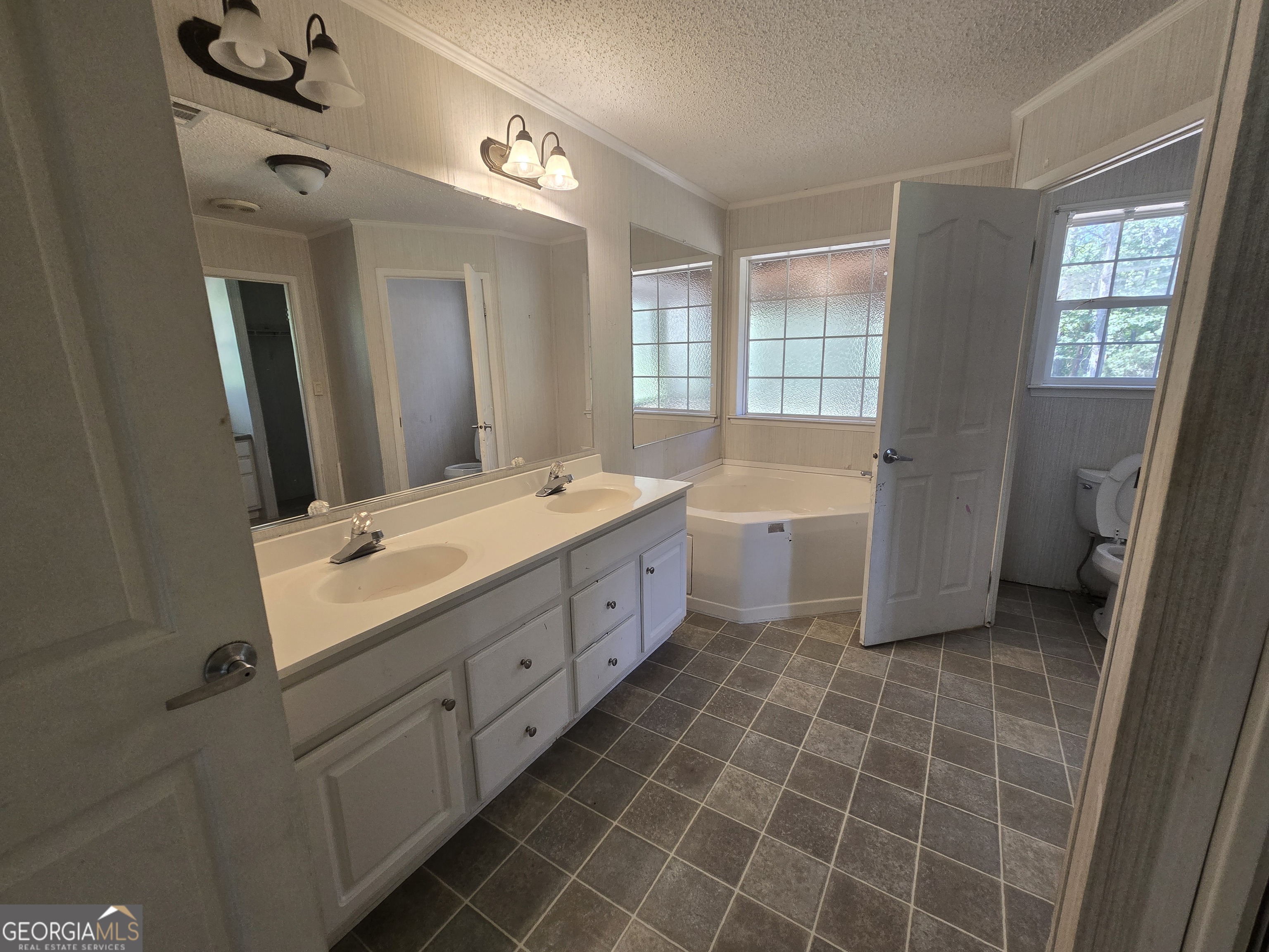 110 Bird Road Property Photo 17