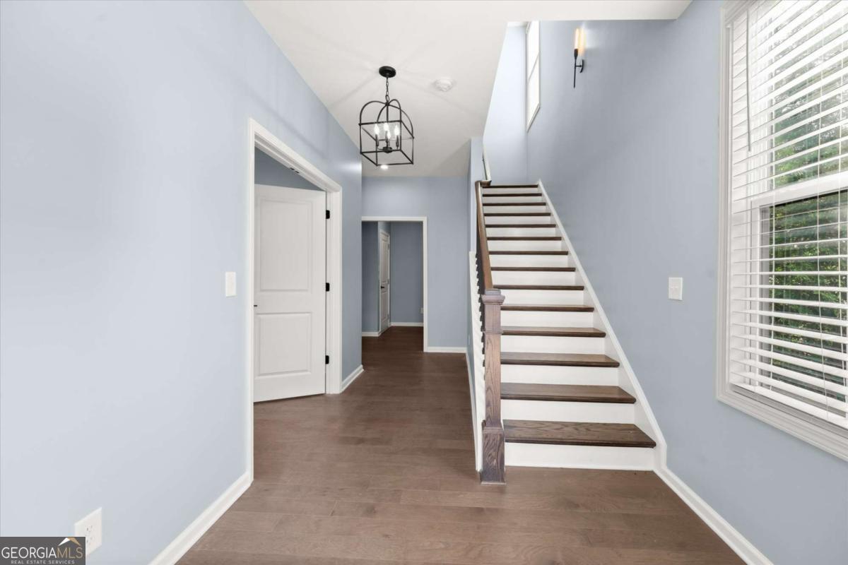 6460 Cortland Walk Property Photo 10