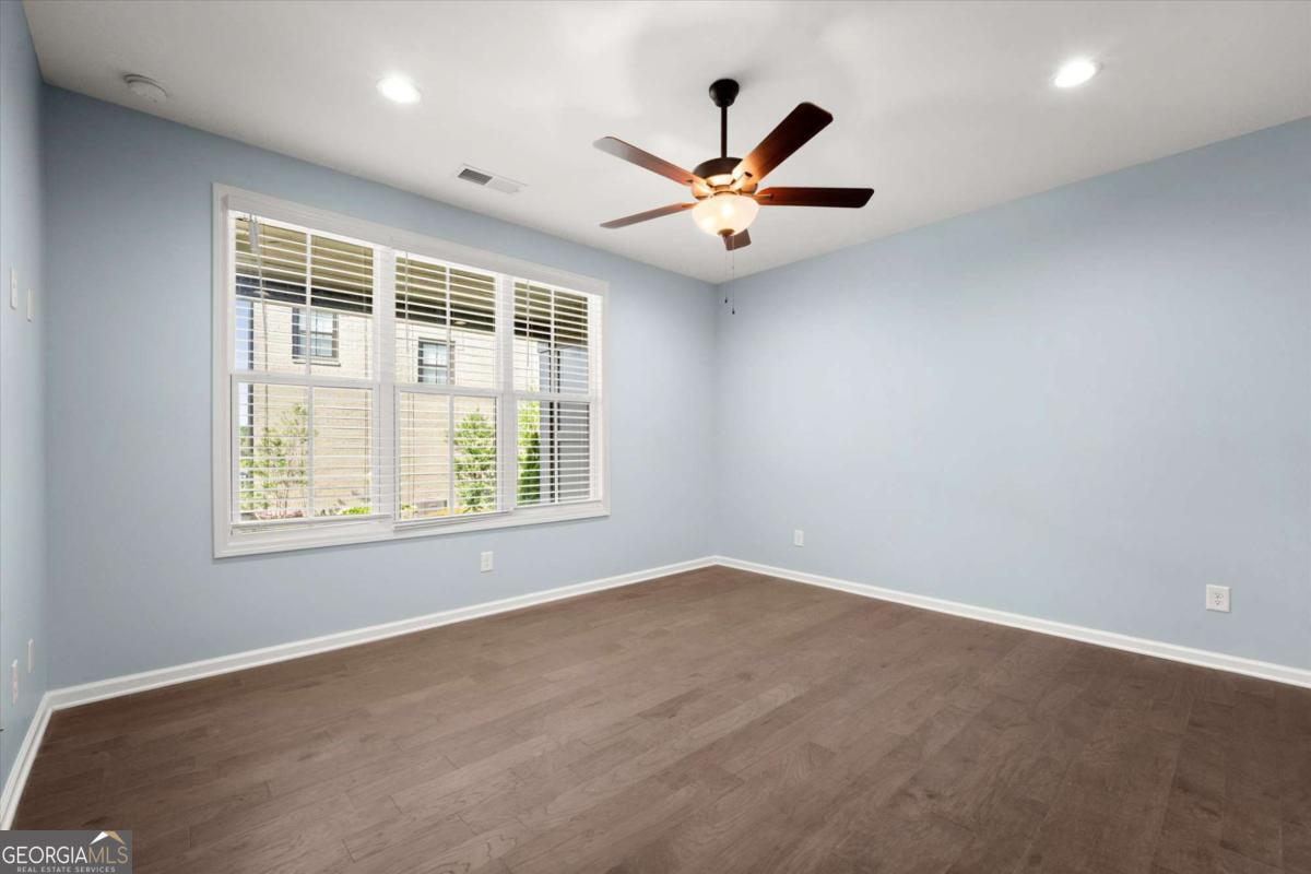 6460 Cortland Walk Property Photo 13