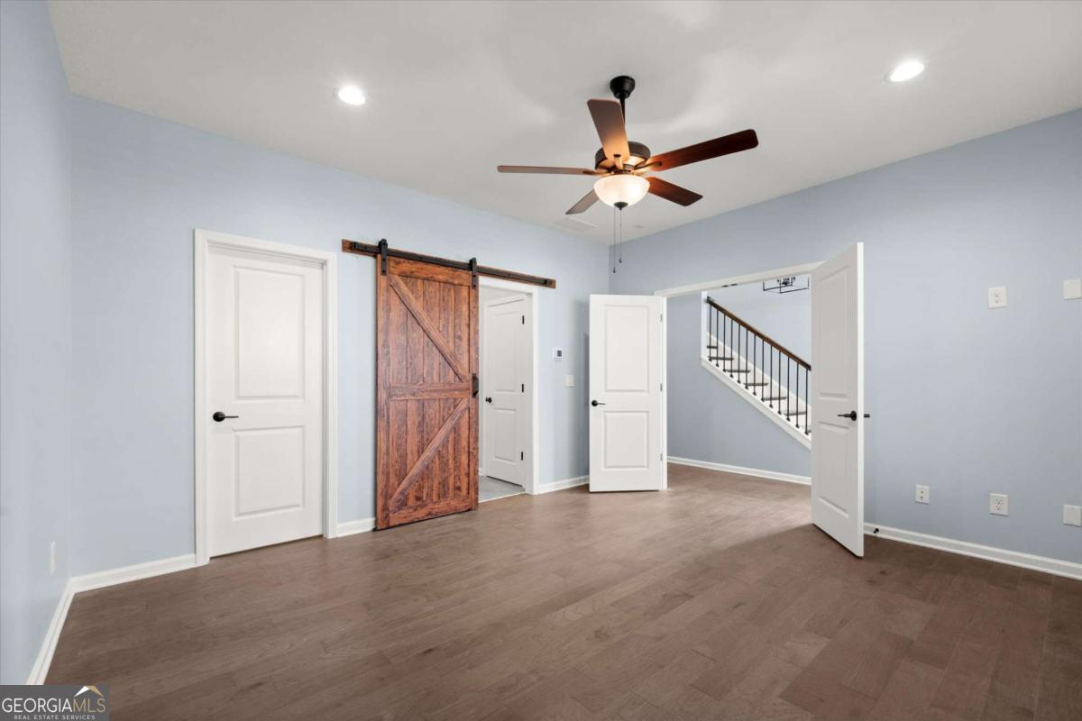 6460 Cortland Walk Property Photo 13