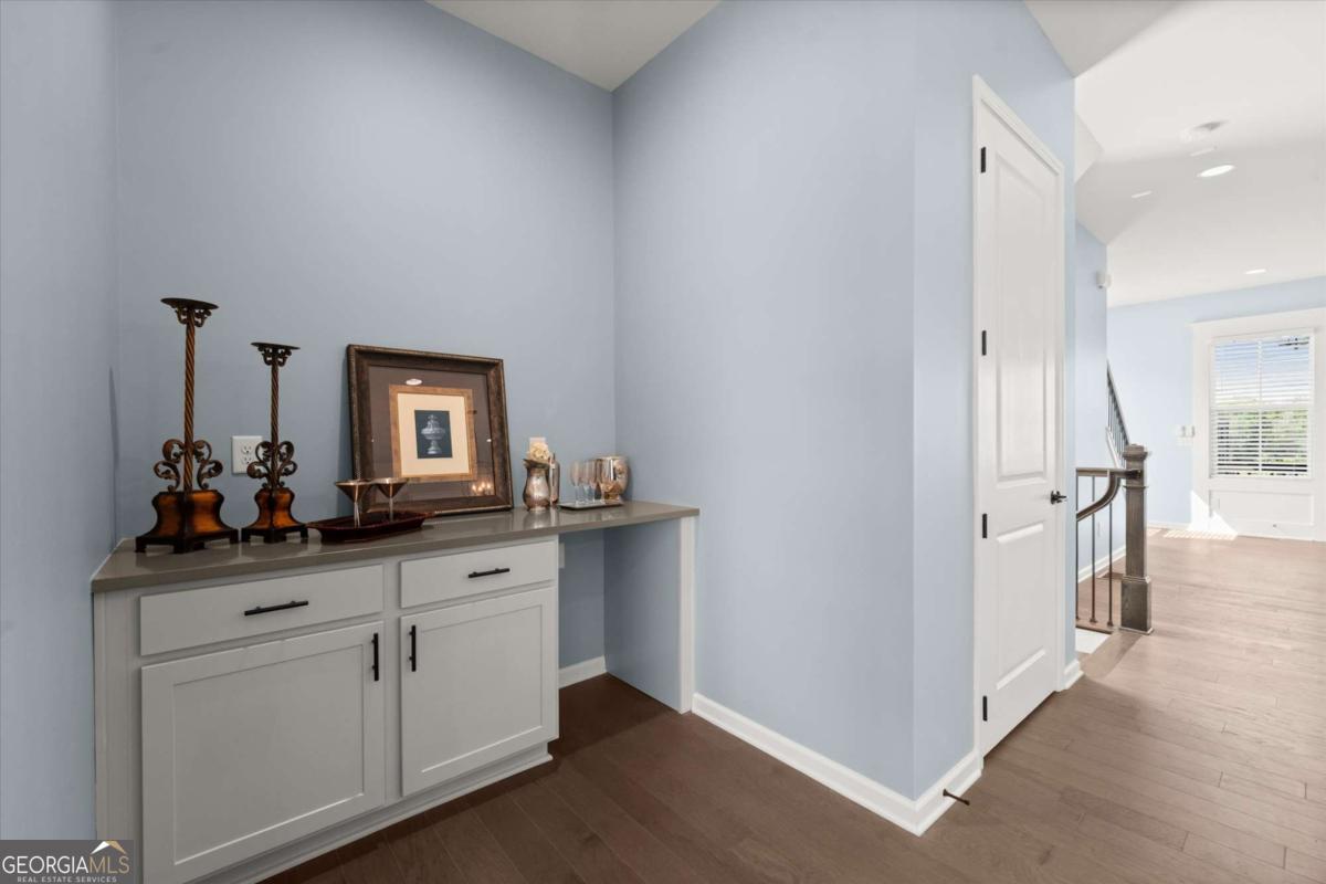 6460 Cortland Walk Property Photo 35