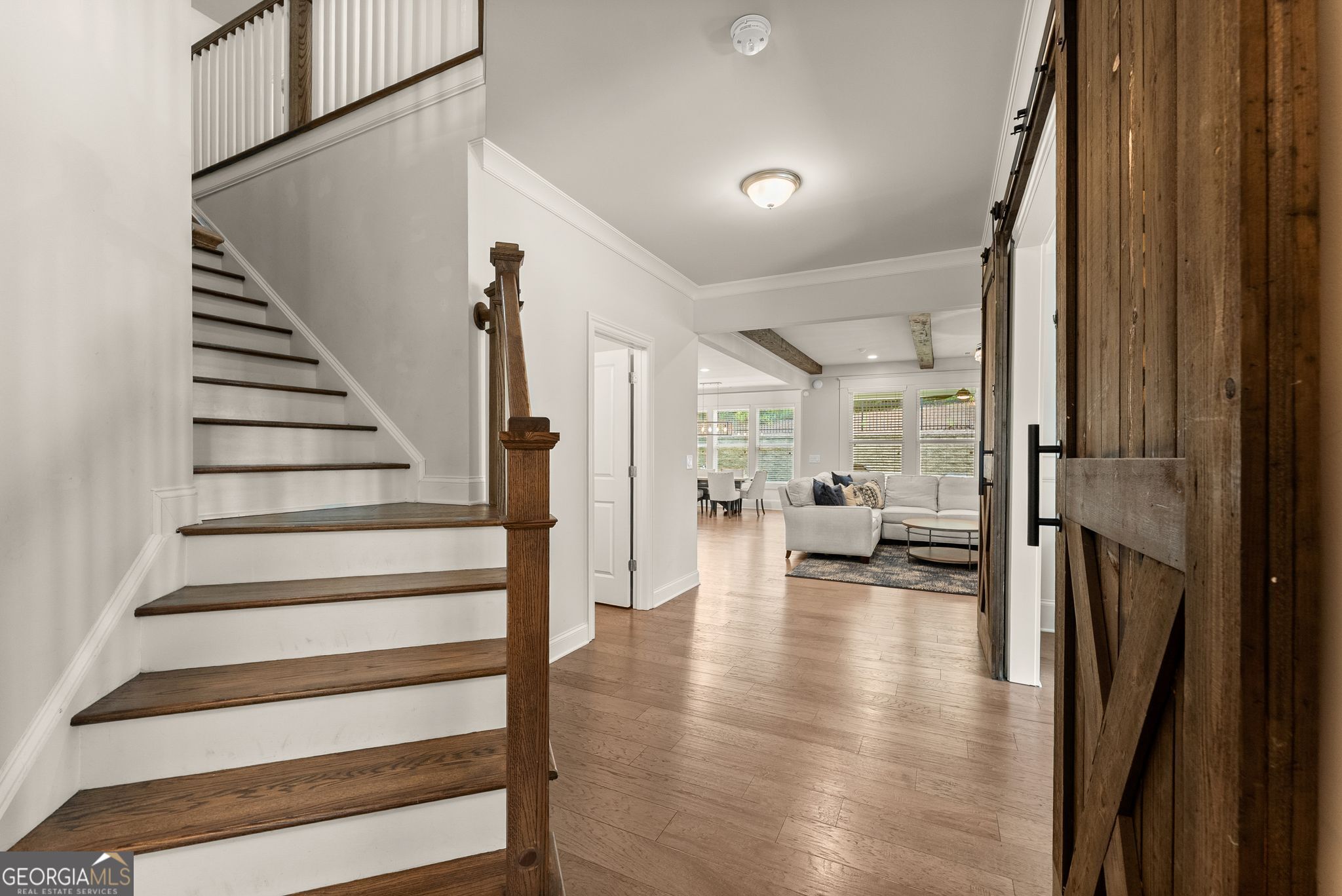7066 Tree House Way Property Photo 5