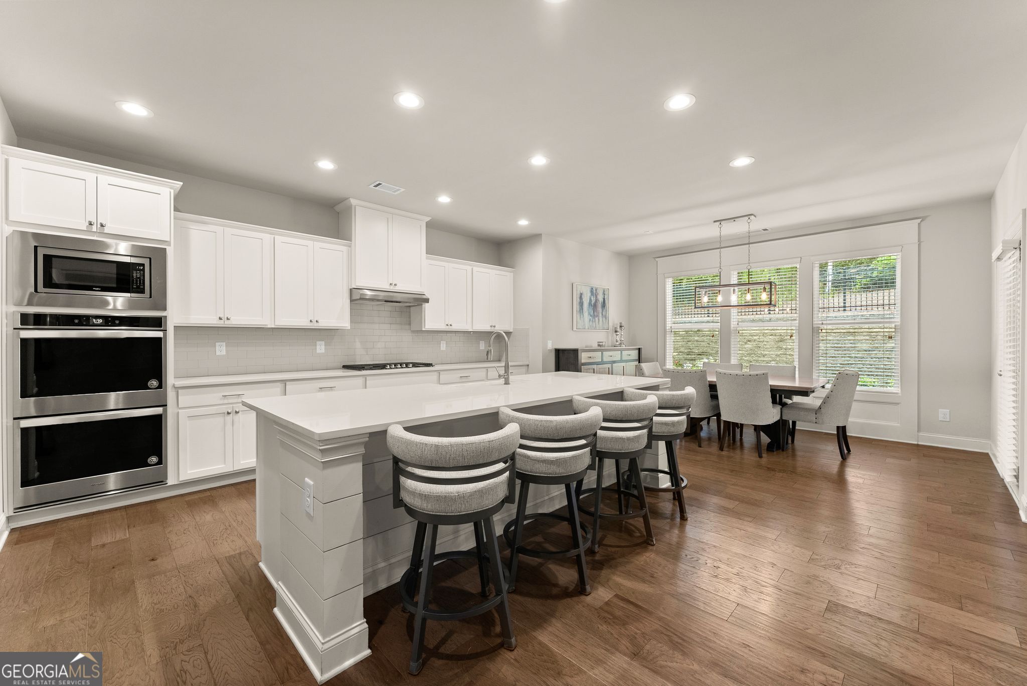7066 Tree House Way Property Photo 10