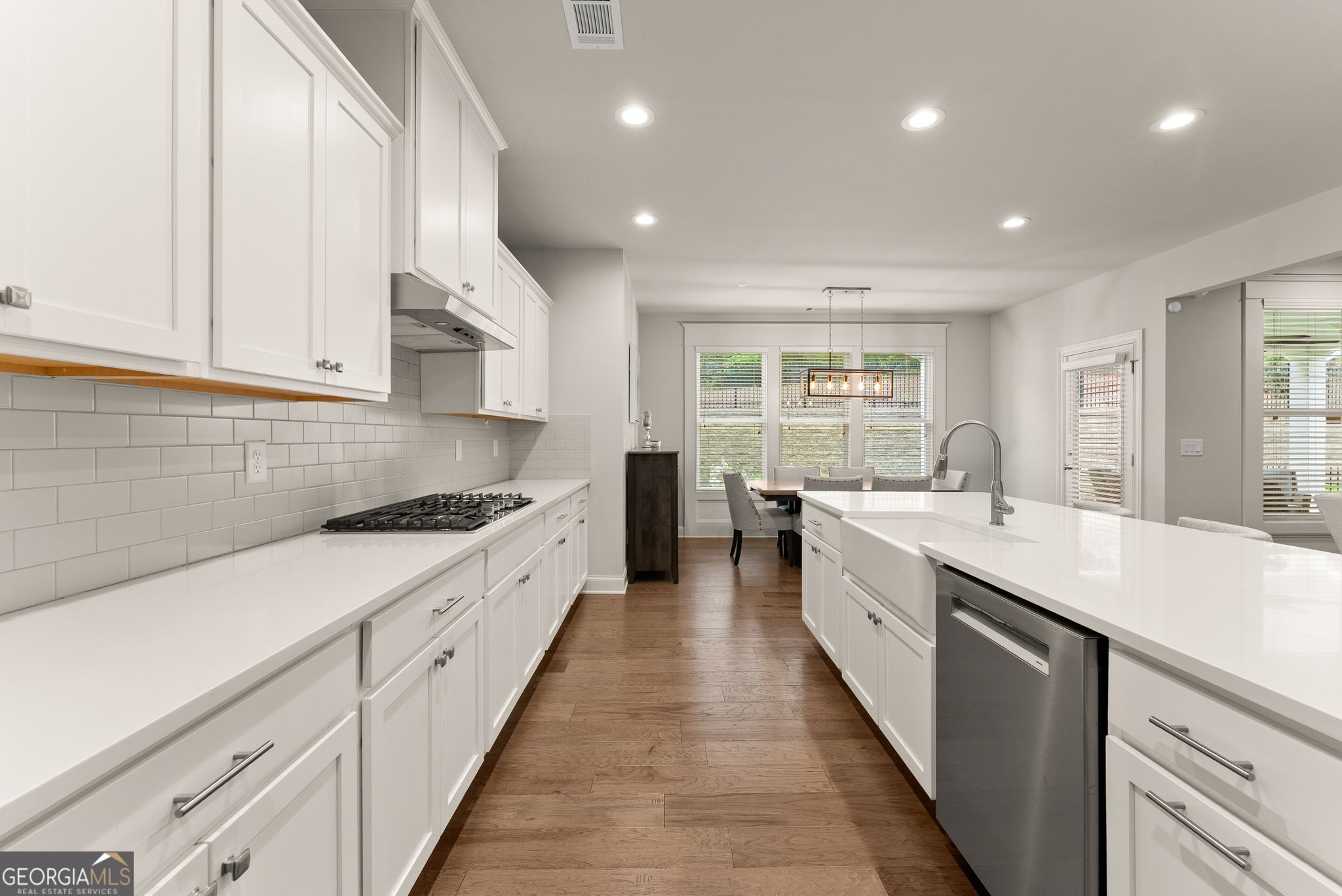 7066 Tree House Way Property Photo 11
