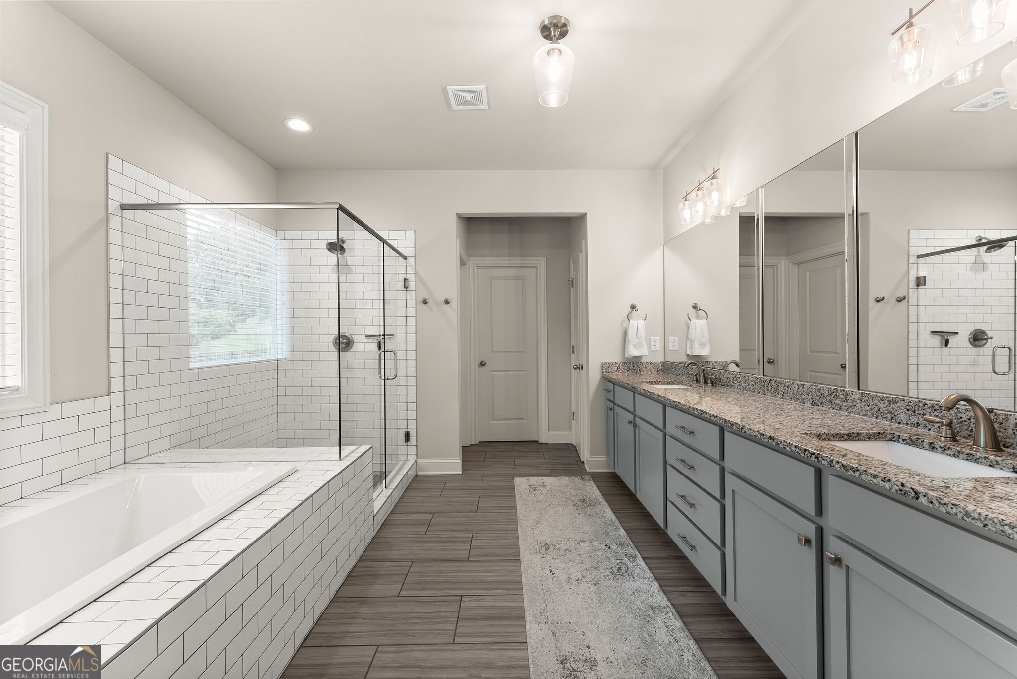 7066 Tree House Way Property Photo 17