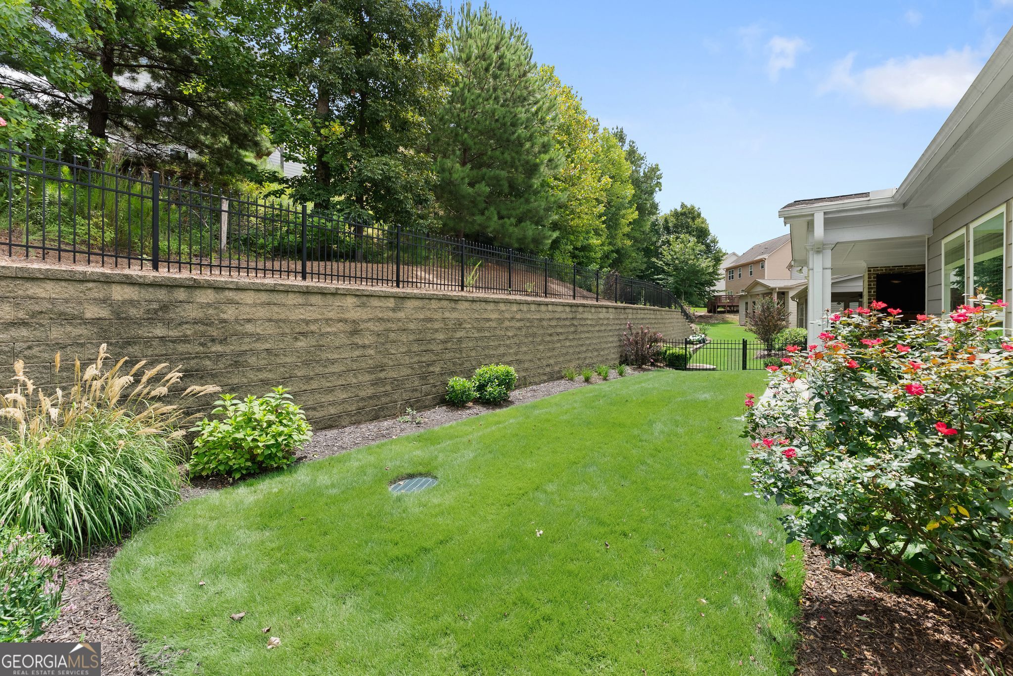 7066 Tree House Way Property Photo 30