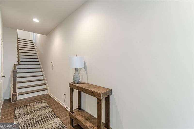 763 Dunlop Way Property Photo 4