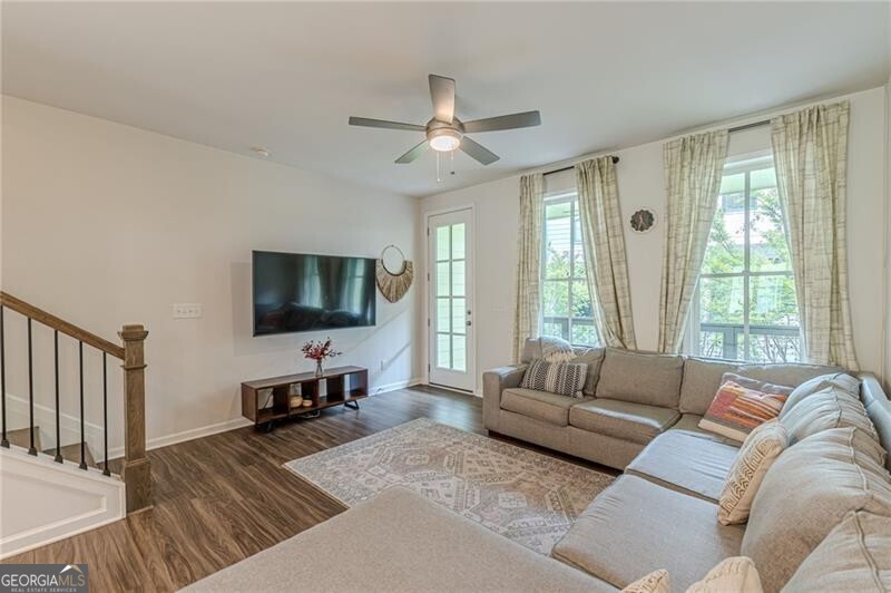 763 Dunlop Way Property Photo 14