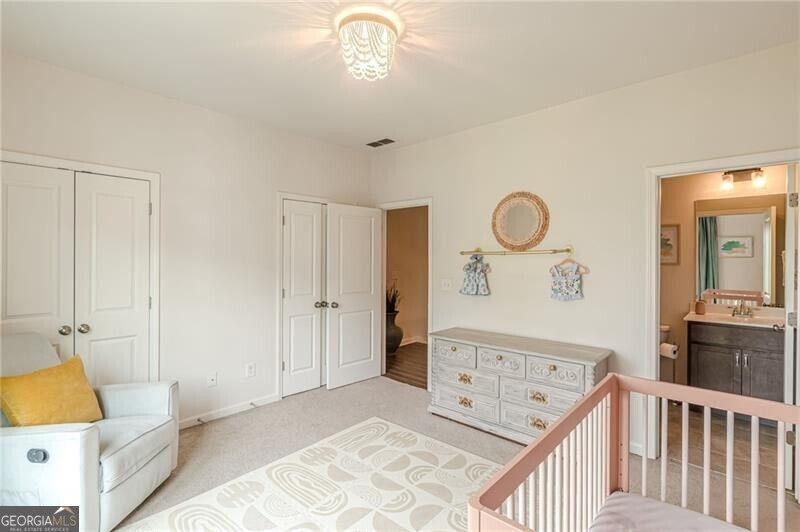 763 Dunlop Way Property Photo 32