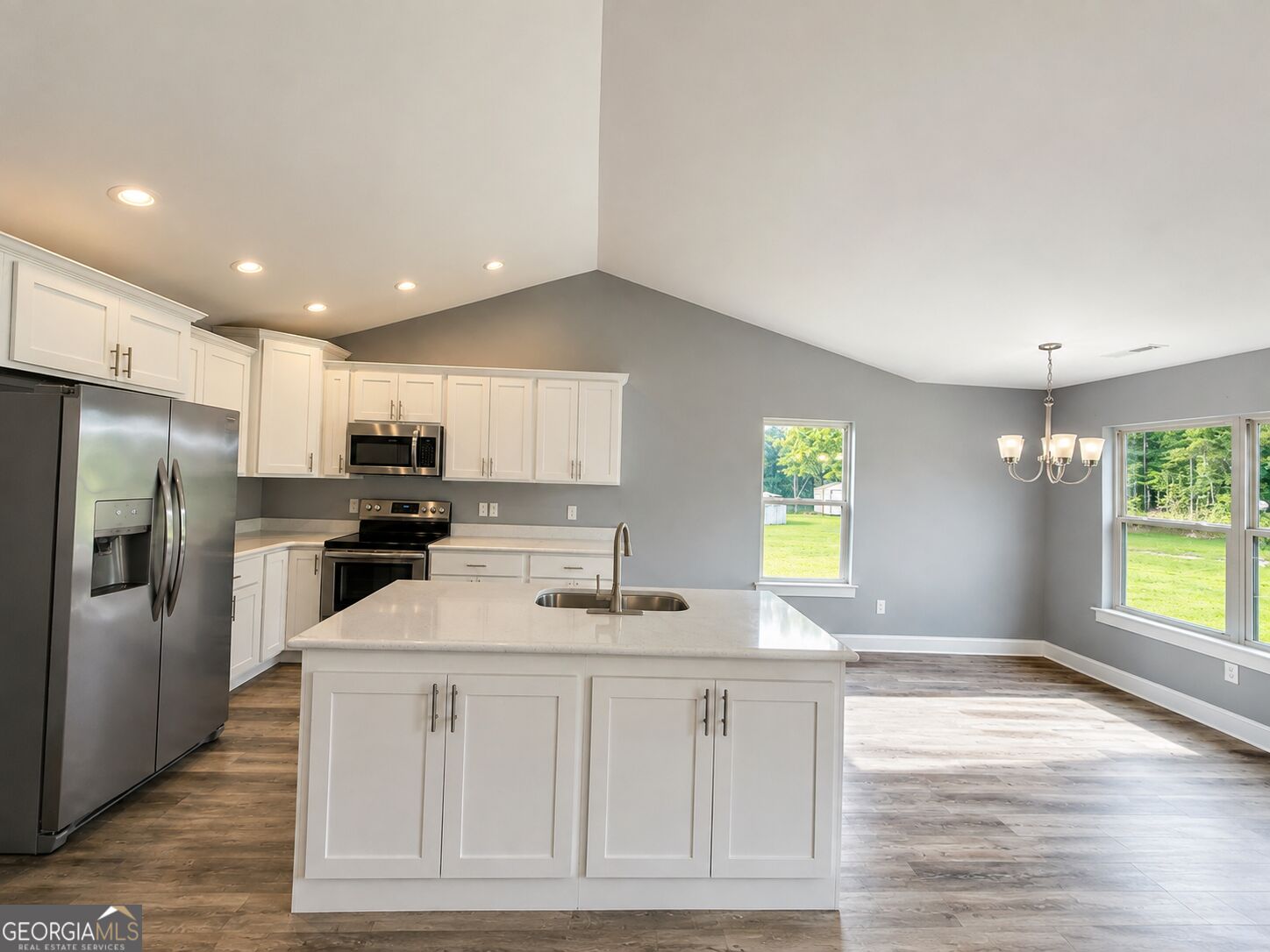 55 Skyline Hts Property Photo 7