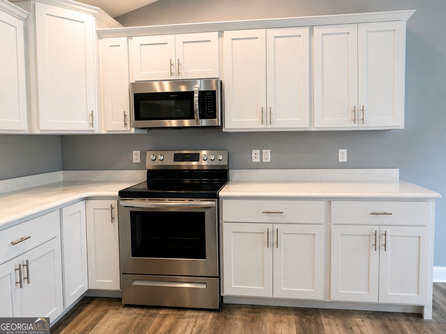55 Skyline Hts Property Photo 9