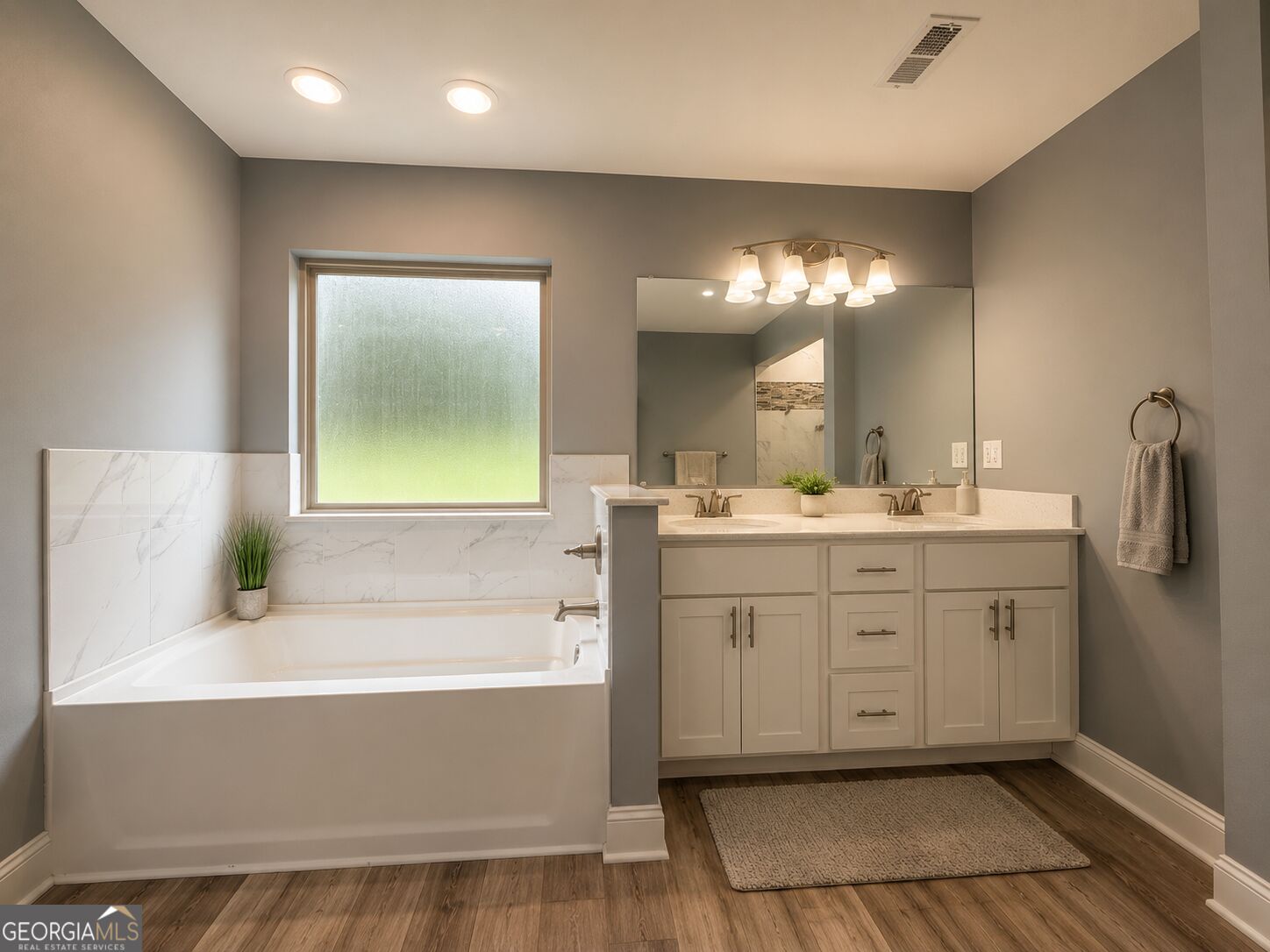 55 Skyline Hts Property Photo 18