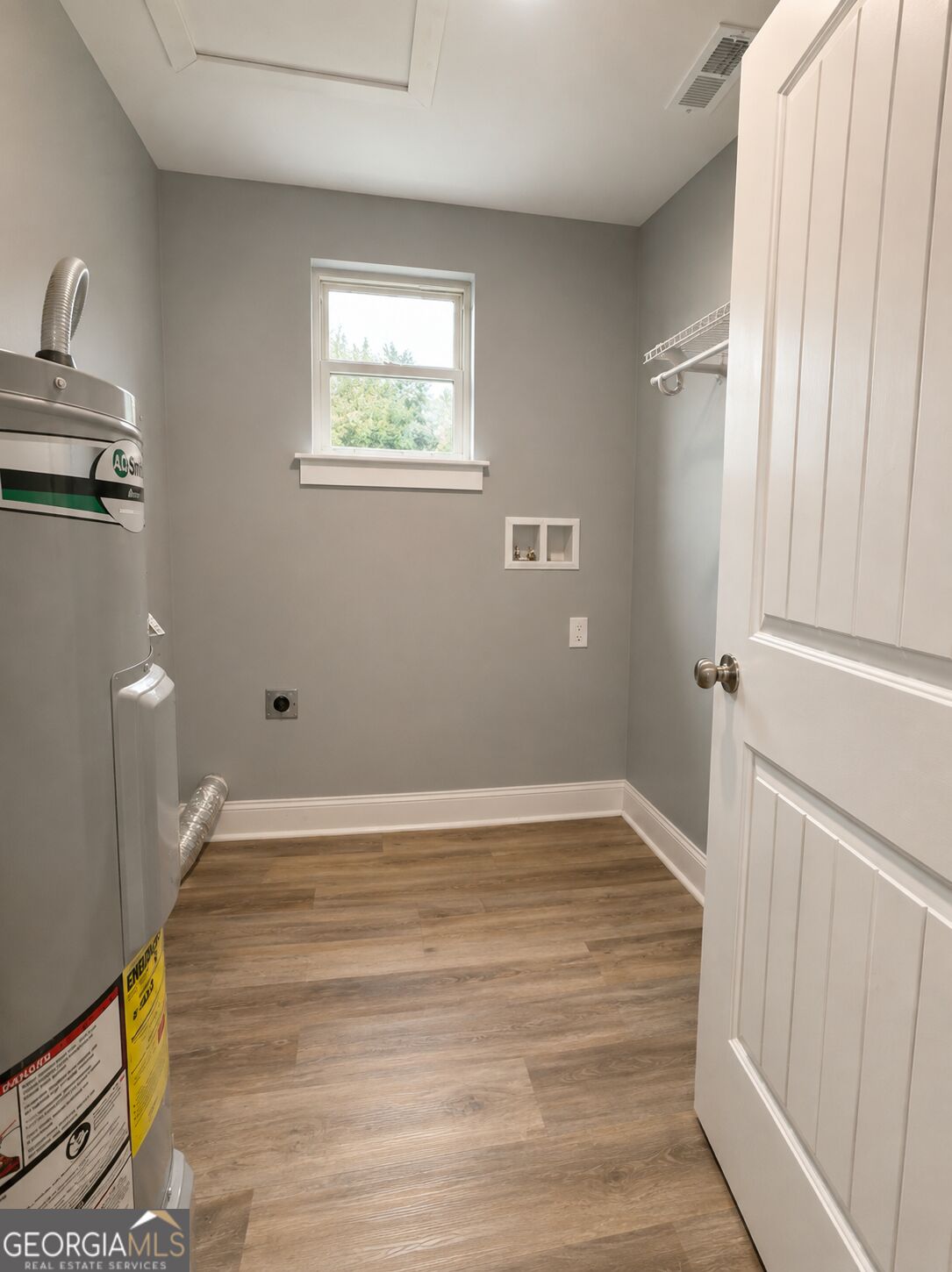 55 Skyline Hts Property Photo 28