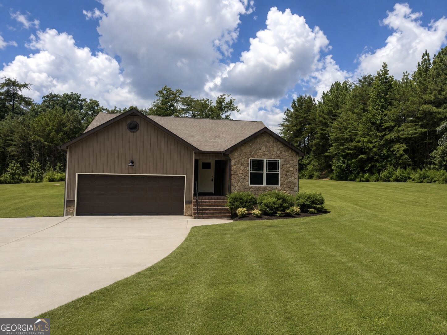 55 Skyline Hts Property Photo 41