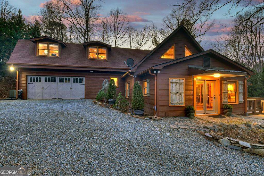 171 Mohawk Trail Property Photo 4