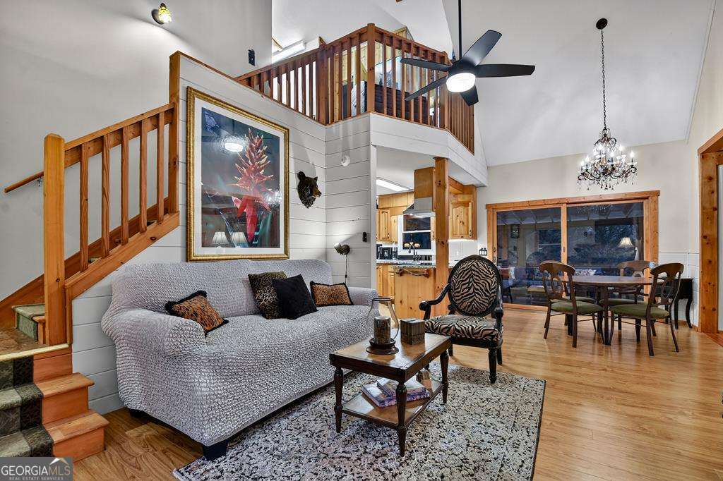 171 Mohawk Trail Property Photo 10