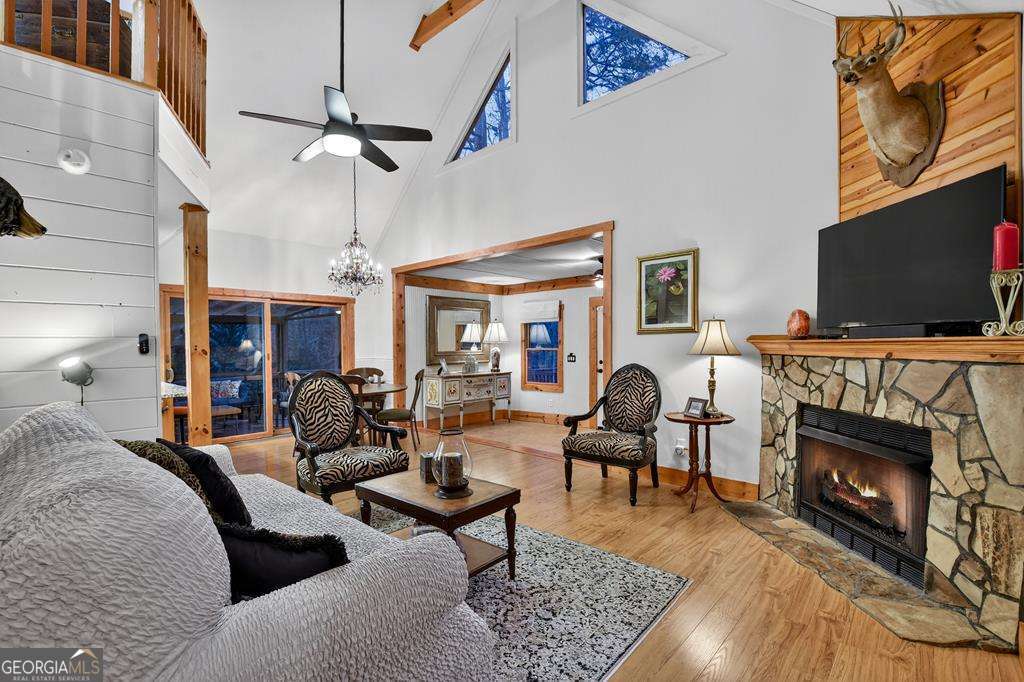 171 Mohawk Trail Property Photo 11