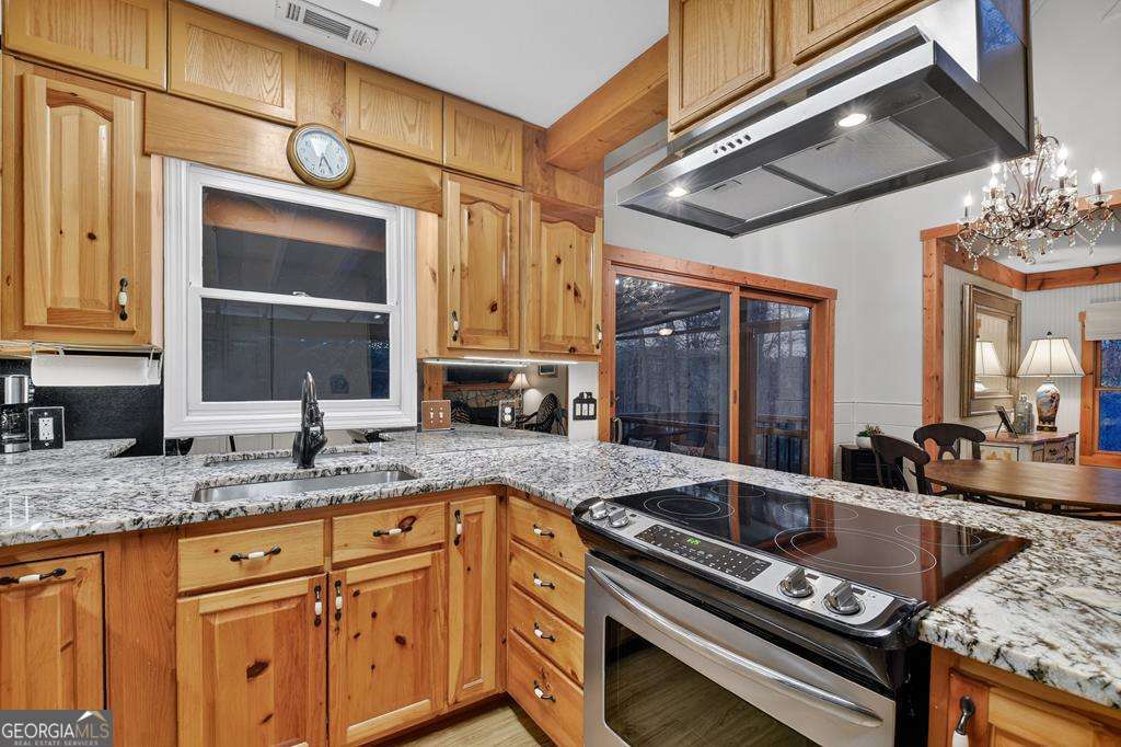 171 Mohawk Trail Property Photo 13