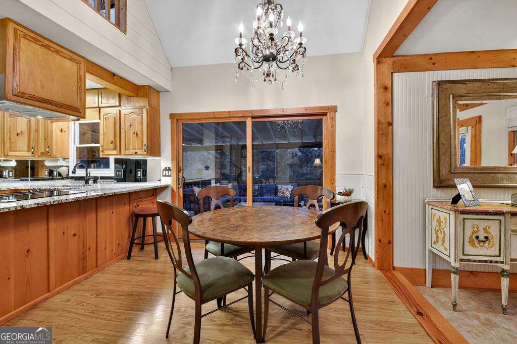171 Mohawk Trail Property Photo 14