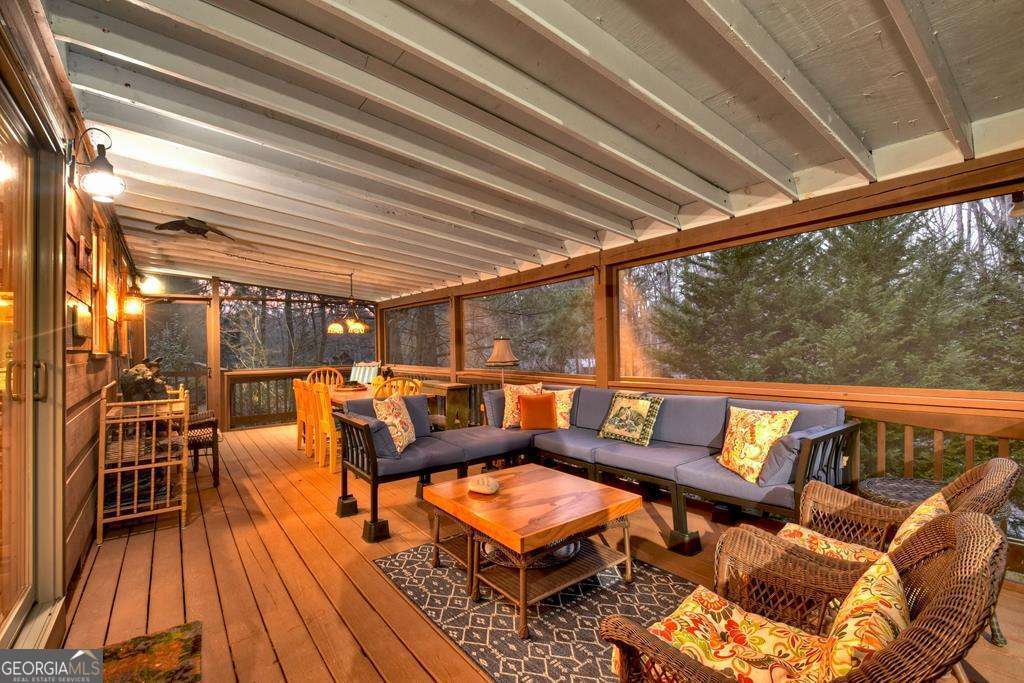 171 Mohawk Trail Property Photo 17