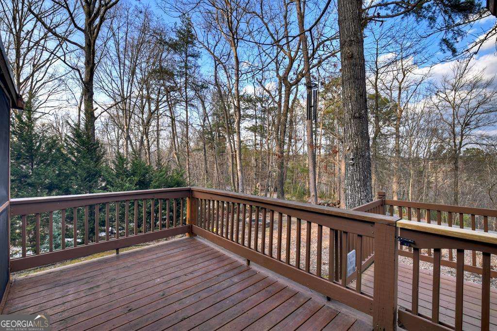 171 Mohawk Trail Property Photo 19