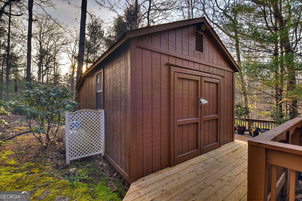 171 Mohawk Trail Property Photo 35