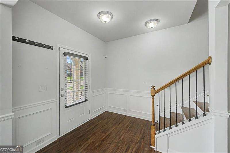 115 Silver Trace Property Photo 8